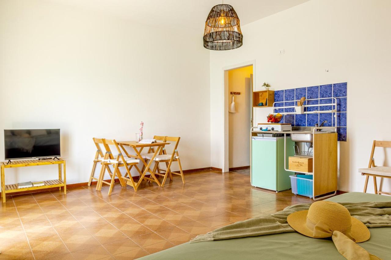 Mari Sea Home Giardini Naxos Eksteriør bilde