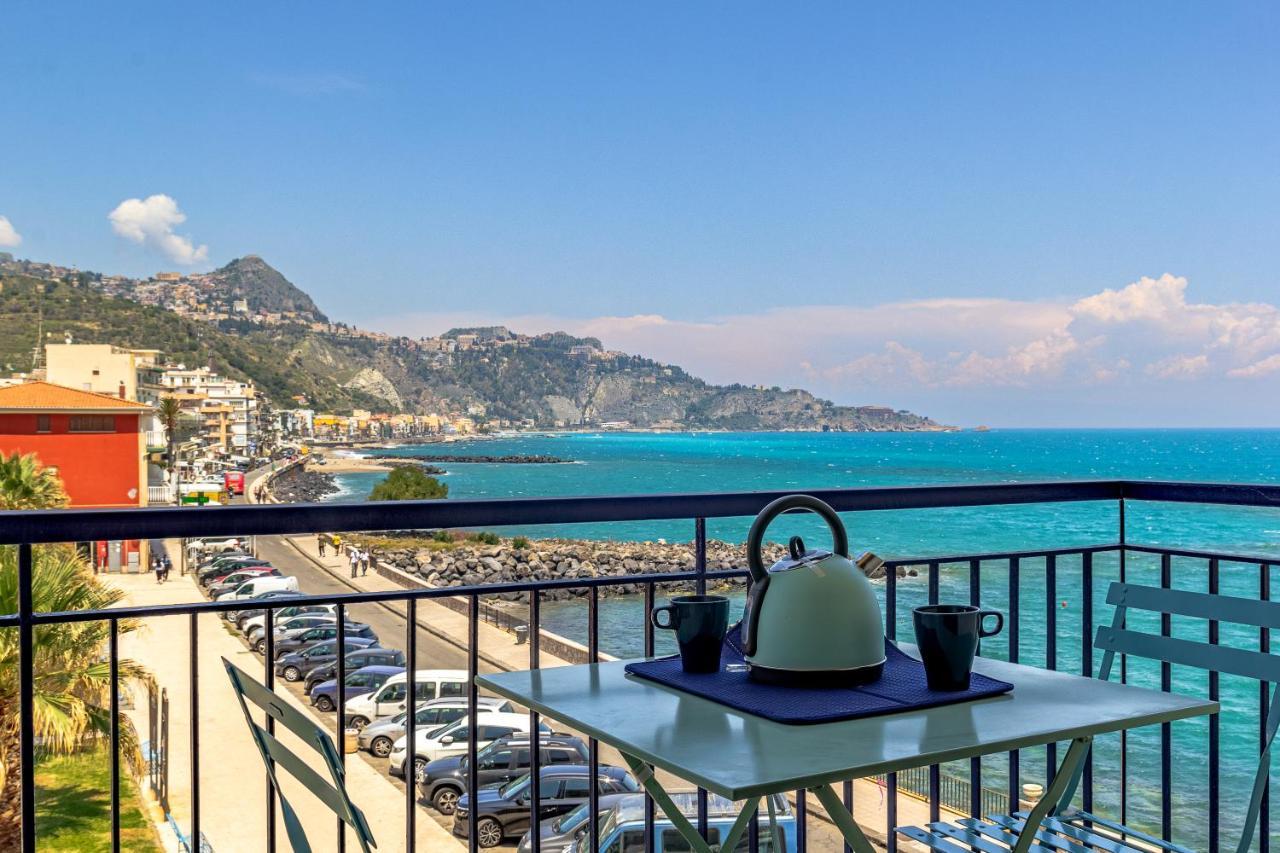 Mari Sea Home Giardini Naxos Eksteriør bilde