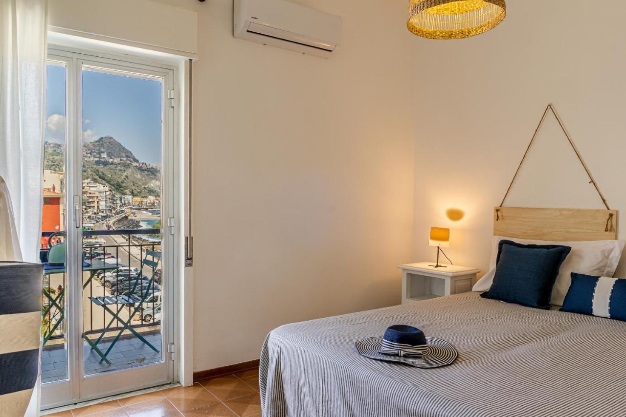 Mari Sea Home Giardini Naxos Eksteriør bilde