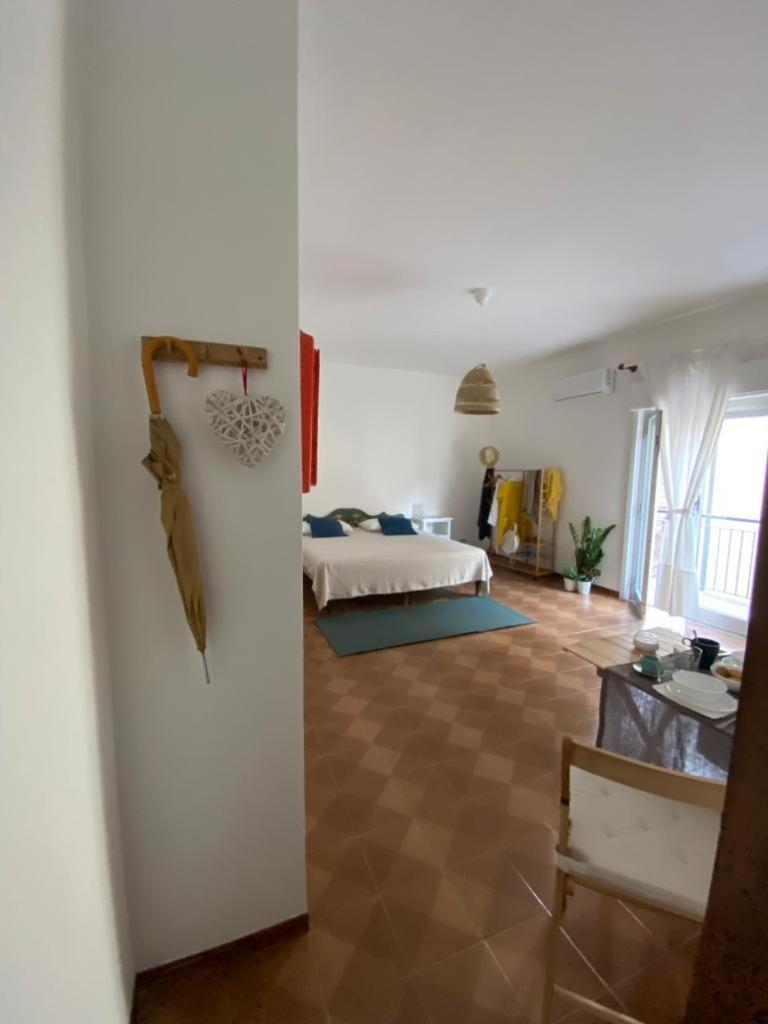 Mari Sea Home Giardini Naxos Eksteriør bilde